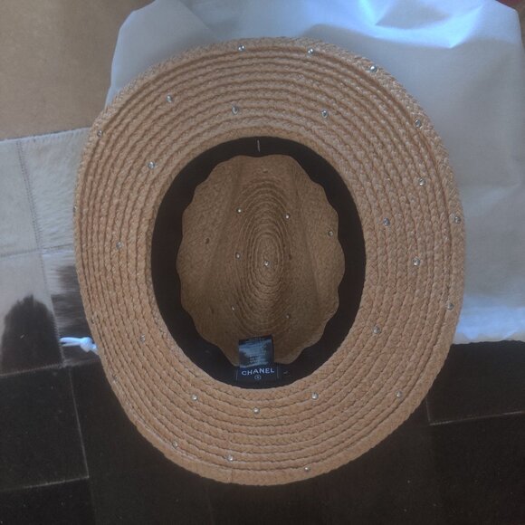 CHANEL Coco Beach collection Raffia Pearl Hat size L New - Picture 3 of 4